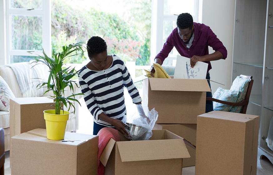 Label Boxes Like a Moving